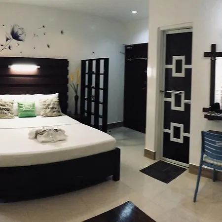 Sunvalley Tourist Inn Coron Exterior photo
